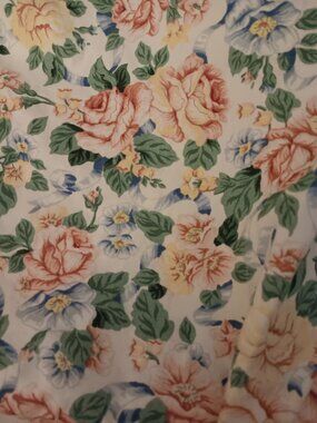 40x106 rose colored pink cotton fabric/comes with pink lace